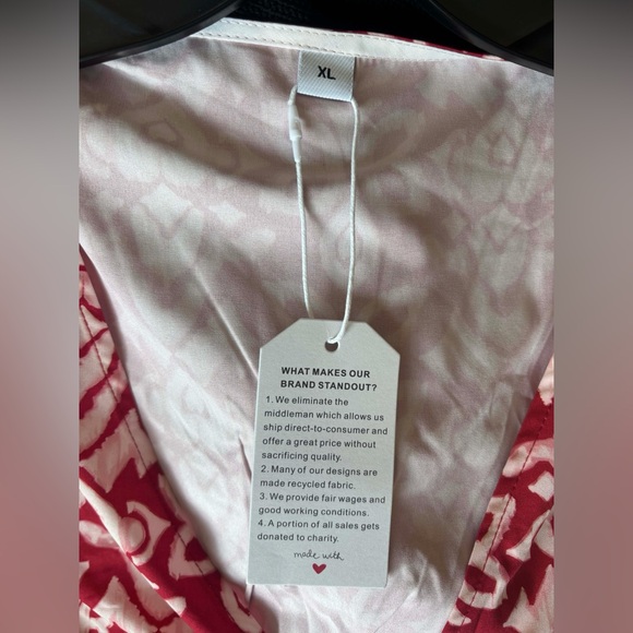 Red and White Floral Maxi Dress Size XL NWT - Picture 5 of 8